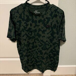 Nike Camo Short Sleeve Shirt | Size M